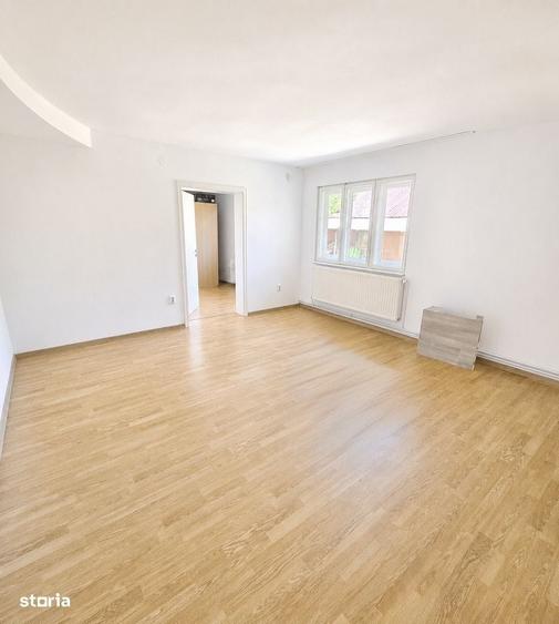 Casa de inchiriat Str. Aurel Vlaicu 18, Brasov | 3 camere - 8