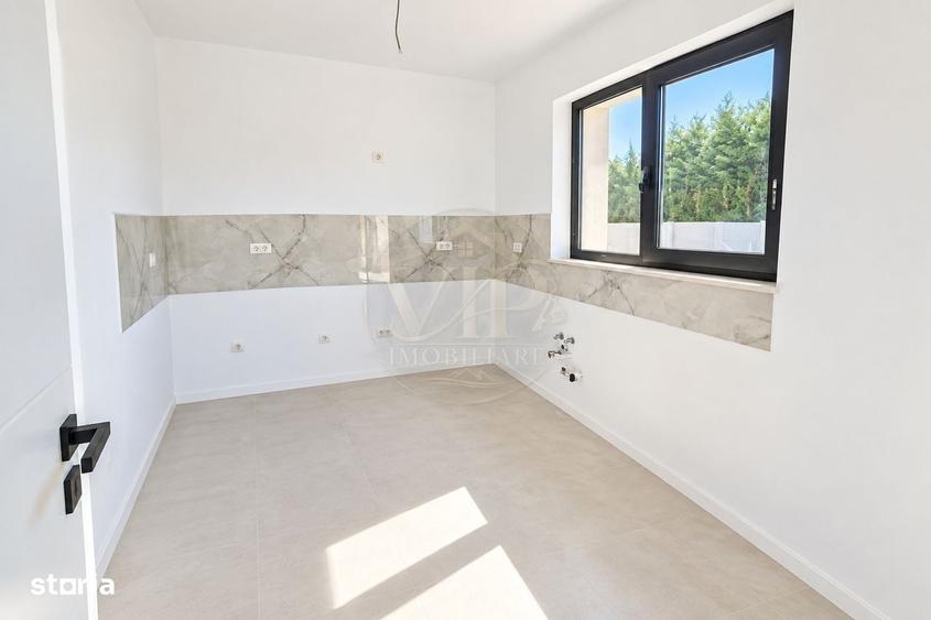 Casă cu 3 camere cu Teren 300 Mp în Micești