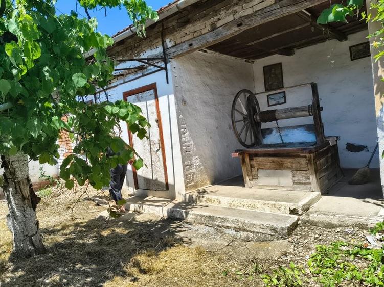 Casă cu 3 camere în Chesinț