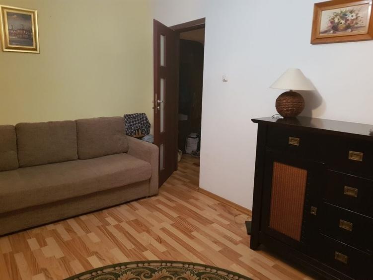 Apartament cu 2 camere decomandat în Sârbi