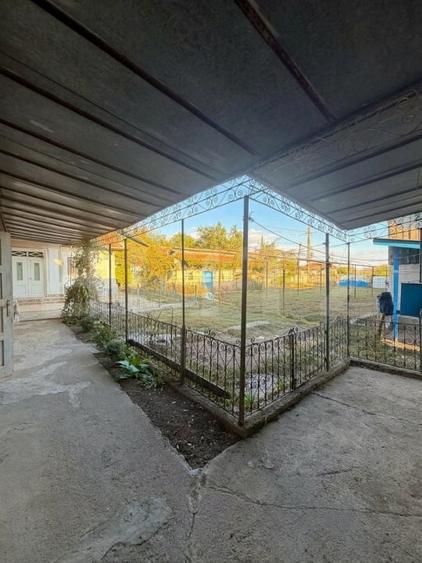 Casă individuală cu 5 camere cu Teren 1900 Mp în Iacobeni