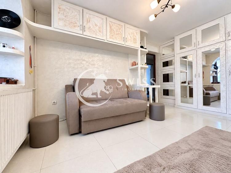 Apartament cu 3 camere decomandat, mobilat în Central
