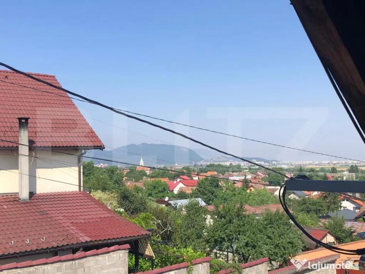 Casă cu 2 camere cu Teren 100 Mp în Săcele