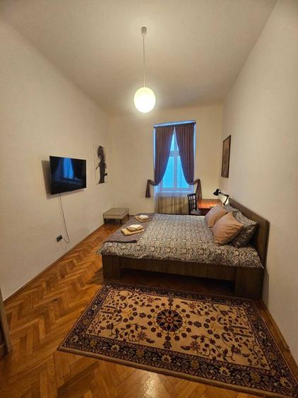 Apartament cu 3 camere semidecomandat în Dosu Bricii