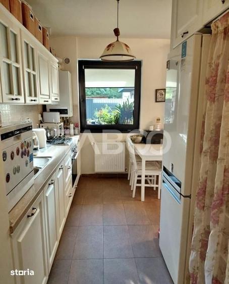 Apartament cu 3 camere decomandat în Sopor