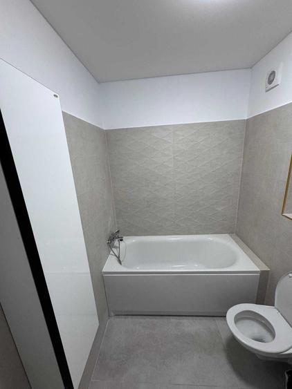 Apartament cu 3 camere în Berceni