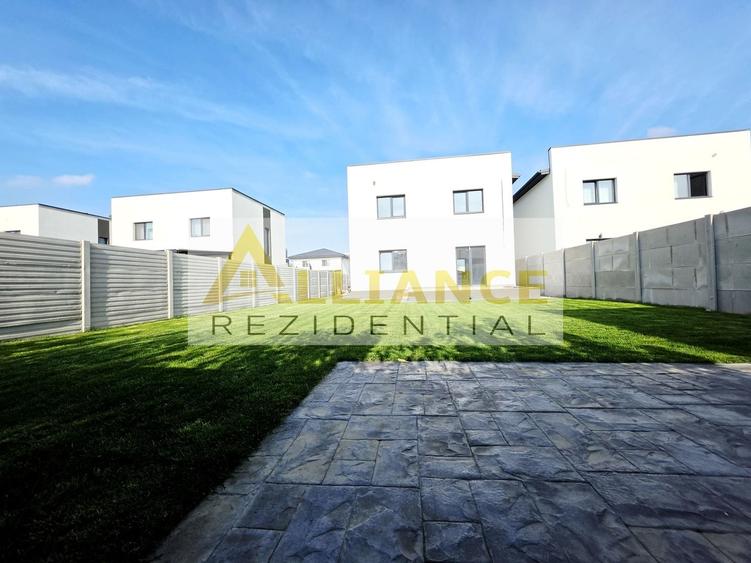 Casă individuală cu 4 camere cu Teren 380 Mp în Berceni