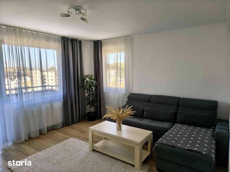 Apartament cu 2 camere decomandat în Tractorul