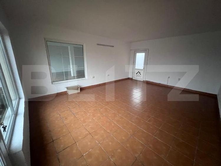 Spațiu comercial, de 55 mp, în Exterior Est