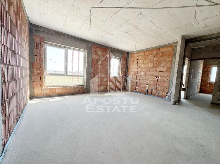 Apartament cu 2 camere semidecomandat în Giroc