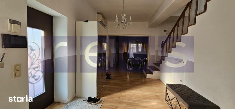 Casă cu 4 camere cu Teren 275 Mp în Pieptănari