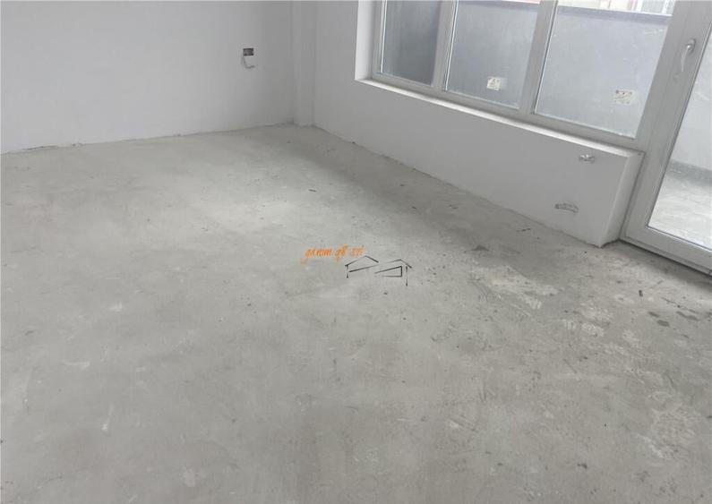 Penthouse cu 4 Camere si terasa de 160 mp in zona centrala a - 4