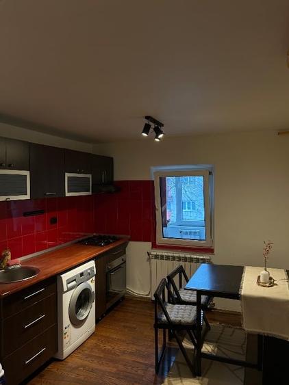 Închiriez Ap 2 camere , Zona Cartier - 1