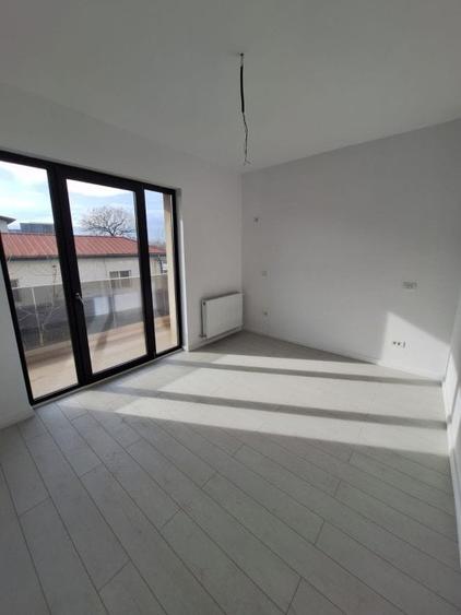 Apartament 2 camere, disponibil imediat, posibilitate investitie - 4