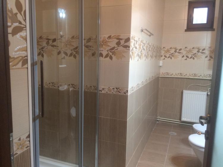 Vila 2005,metrou Brancoveanu 14 min, P+1, su 200mp, 5 camere,3 bai, teren 200 mp - 9