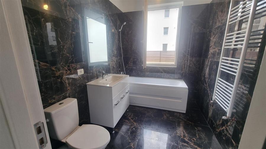 Apartament de doua camere cu teren de 300 mp pe CF  zona Sanpetru - 5