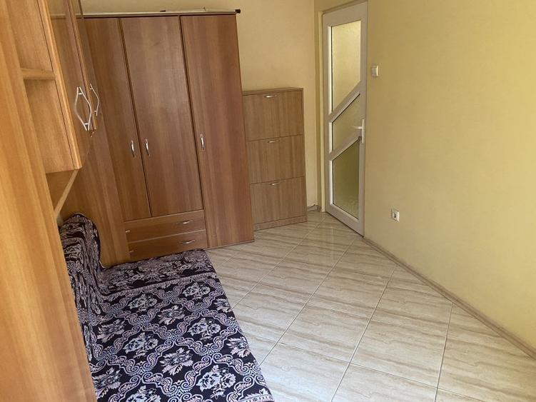 GARSONIERA  - CITY PARK-  DECOMANDATA, MOBILATA, UTILATA, ETAJ 1/4 ,30 MP - 3