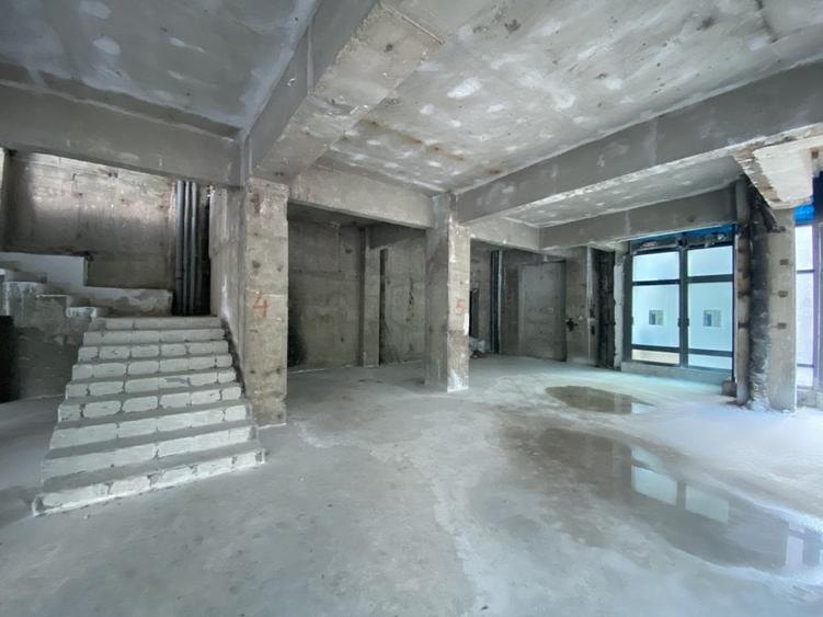 Spatiu comercial de inchiriat in Unirii 68 - 8