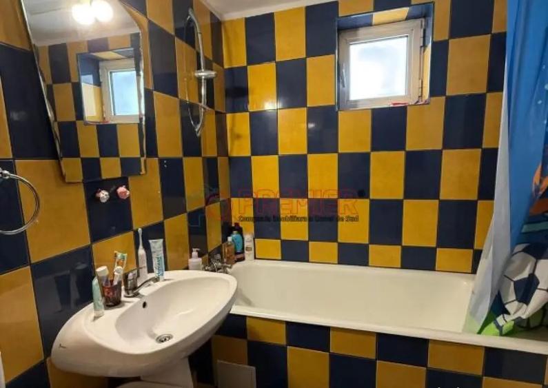 Str. Mariuca Aparatorii Patriei - Apartament 4 - 8