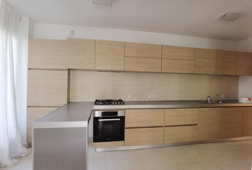 Vila moderna in cartier rezidential cu spatii comune pentru copii - 4