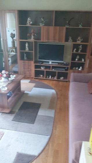 Apartament cu 3 camere decomandat în Șagului