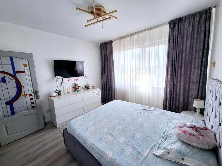 Vand apartament 3 camere decomandat - 6