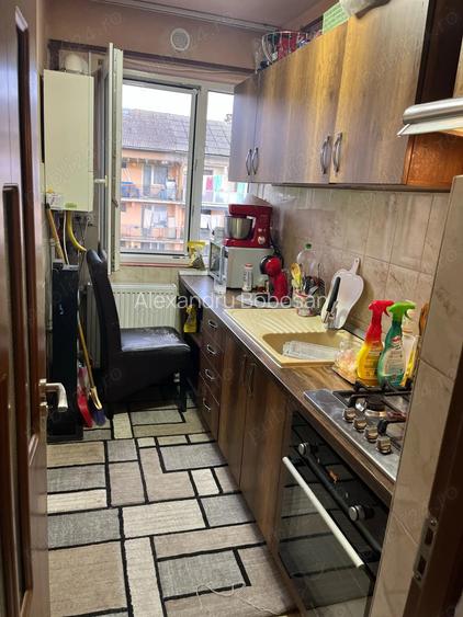 Vand apartament 2 camere Vand apartament 2 camere