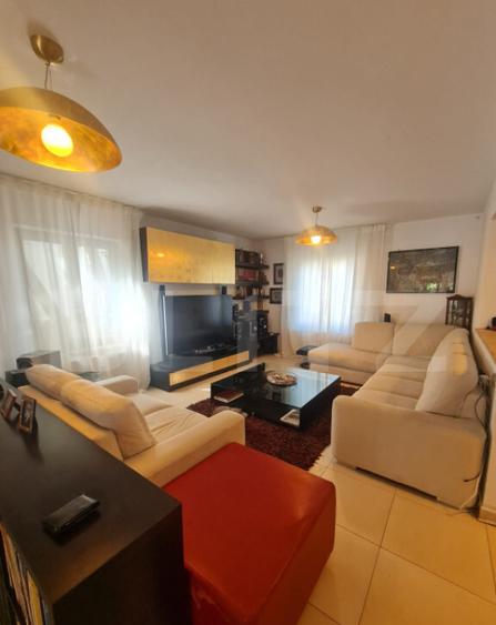 Casa individuala cu 4 camere, 520 mp de teren, zona cu acces - 10