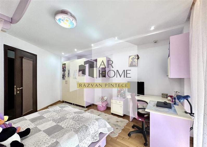 Proprietate impresionanta cu piscina interioara, zona centra - 12