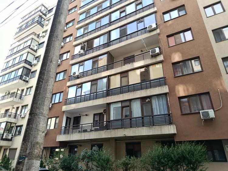 Propun spre vinzare apartament utilat,mobilat - 1