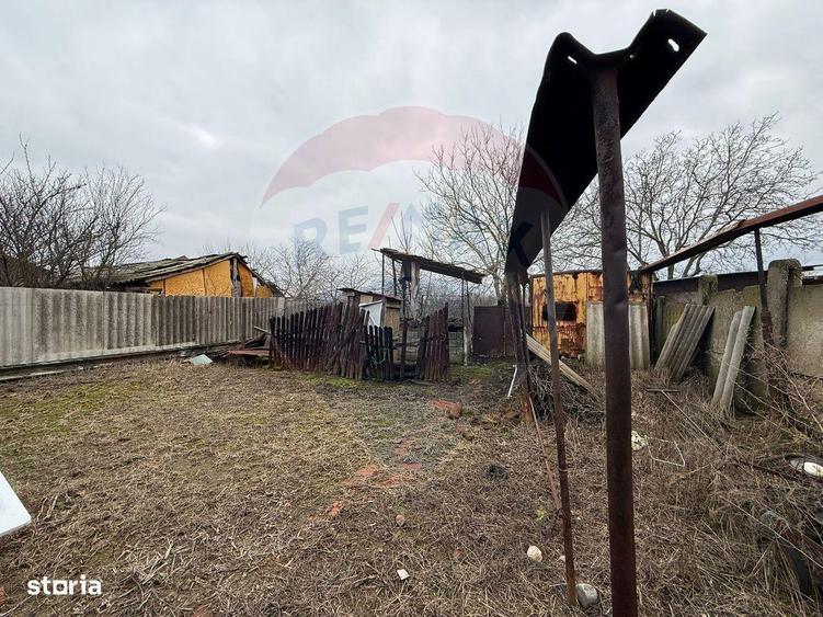 Casa / Vila cu 3 camere de vanzare - 1
