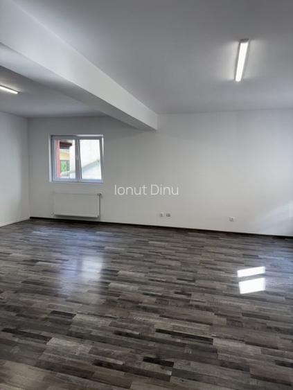 Inchiriere spatiu comercial - 45 mp, Militari-Gorjului, Str. Moinesti, Sector 6 Inchiriere spatiu comercial - 45 mp, Militari-Gorjului, Str. Moinesti, Sector 6