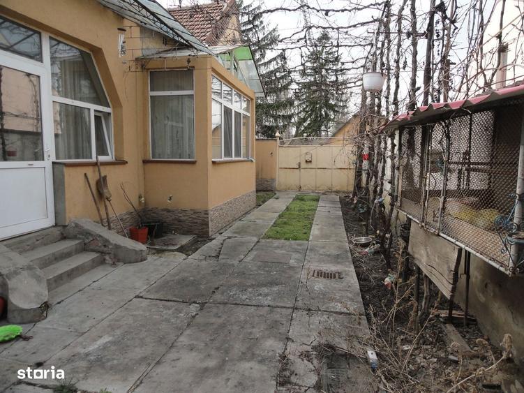 Casa solida din caramida in Parneava, teren 720 mp - 19
