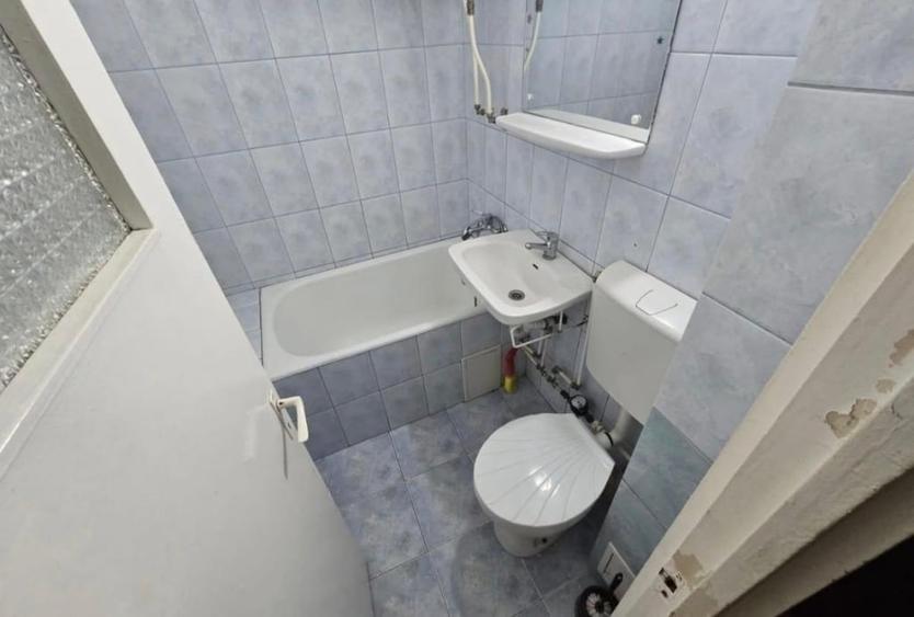 Etaj 2 - Alexandru - Zimbru - Garsoniera - mobilata - libera - 4