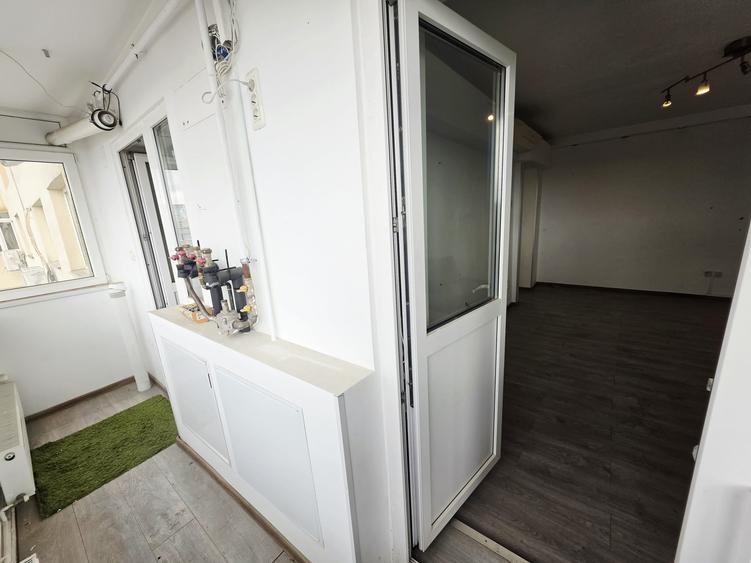 Apartament 3 camere, 2 băi cu geam, balcon generos – Republicii - 5