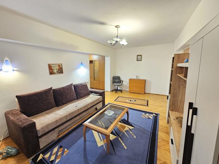 Apartament 3 camere de vanzare, zona Mosilor/Obor, centrala proprie - 1