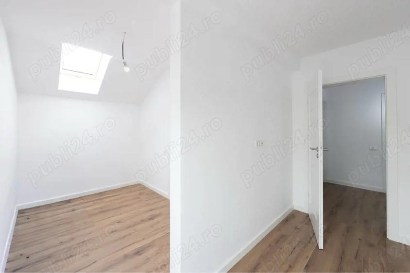 Despartit prin casa scarii! Zona buna! Asfalt! Toate utilitatile! - 9