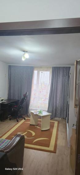 Inchiriez Garsoniera zona Dambu Pietros - 8