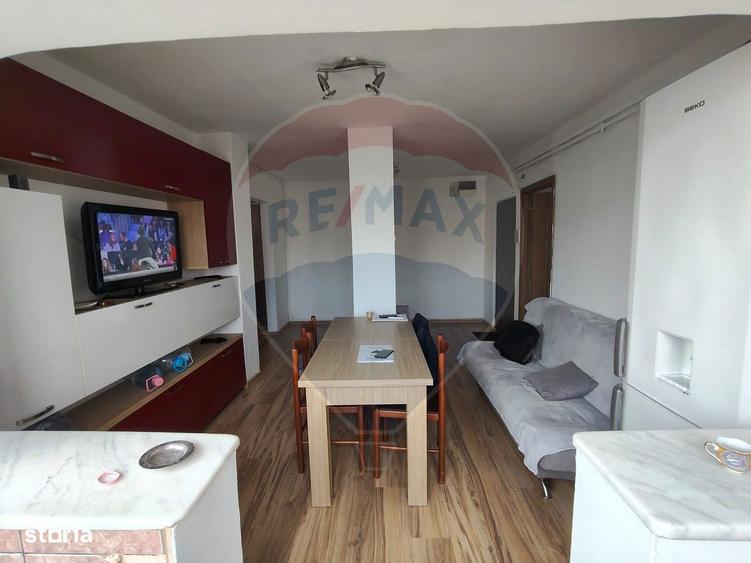 Apartament de inchiriat zona 1 Mai - 12