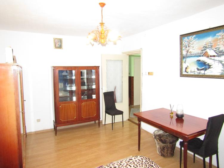 Apartament 2 camere, etaj 2/4, garaj 24 mp+pivnniță, zona Calea Dumbravii - 3