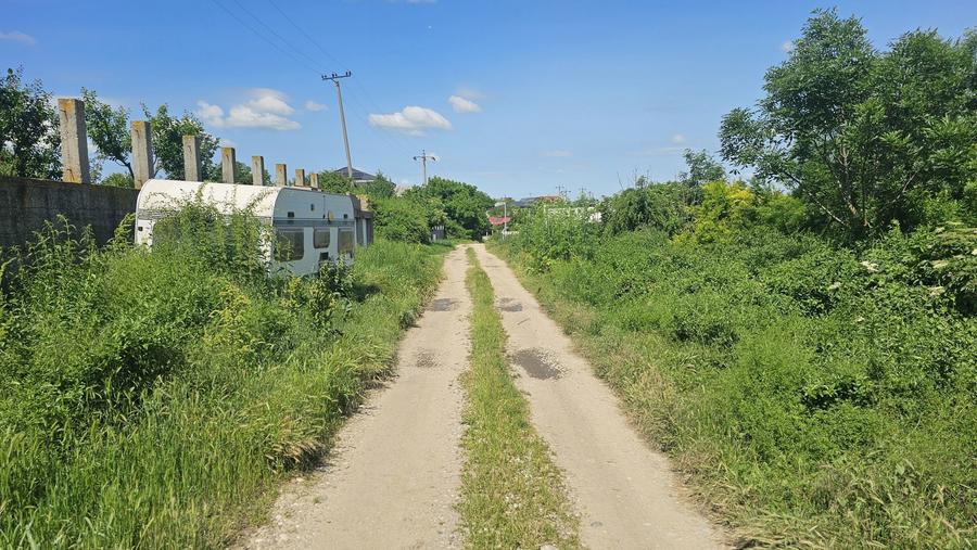 Vand teren In Comuna petrechioaia , sat surlari - 8