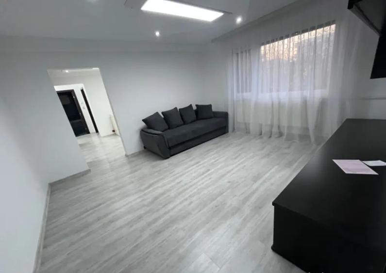 Apartament 3 camere, 63.80 mp utili, zona Centrala - 1