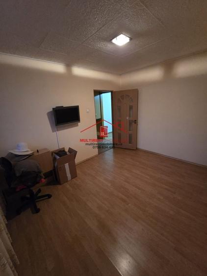 Apartament 3 camere - str.Isaccei - centrala pe Gaz! - 5