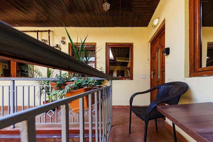 Apartament pe 2 niveluri I 3 cam & 2 băi, in P-ța Unirii  - Comision 0% - 28