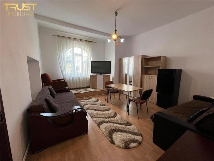 Ap o camera langa Policlinica - 8