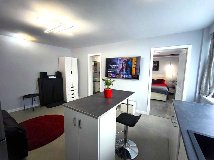 Inchiriez Studio in zona Sanpetru - 1