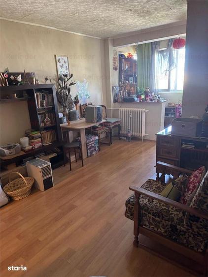 Vanzare garsoniera Titan | bloc de Garsoniere curat, civilizat din 197 - 3