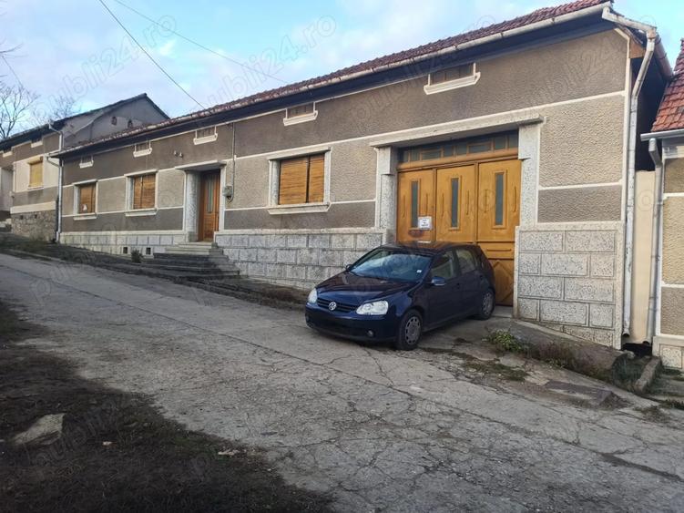 Vand casa in comuna Domasnea, jude?ul Cara?-Severin - 1