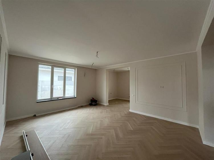 RECO Casa la cheie plan parter Santandrei - 23