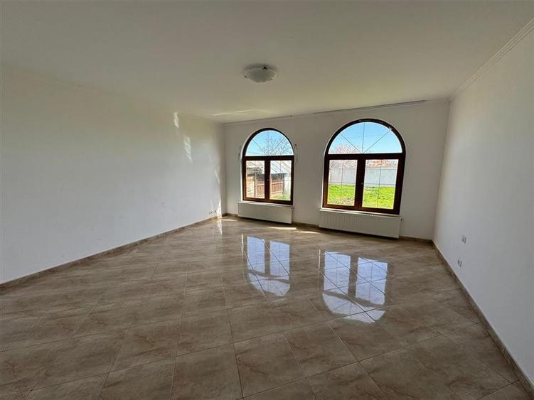 Casa noua de vanzare in Vulturu - Hângulesti 89.000 Euro - 15